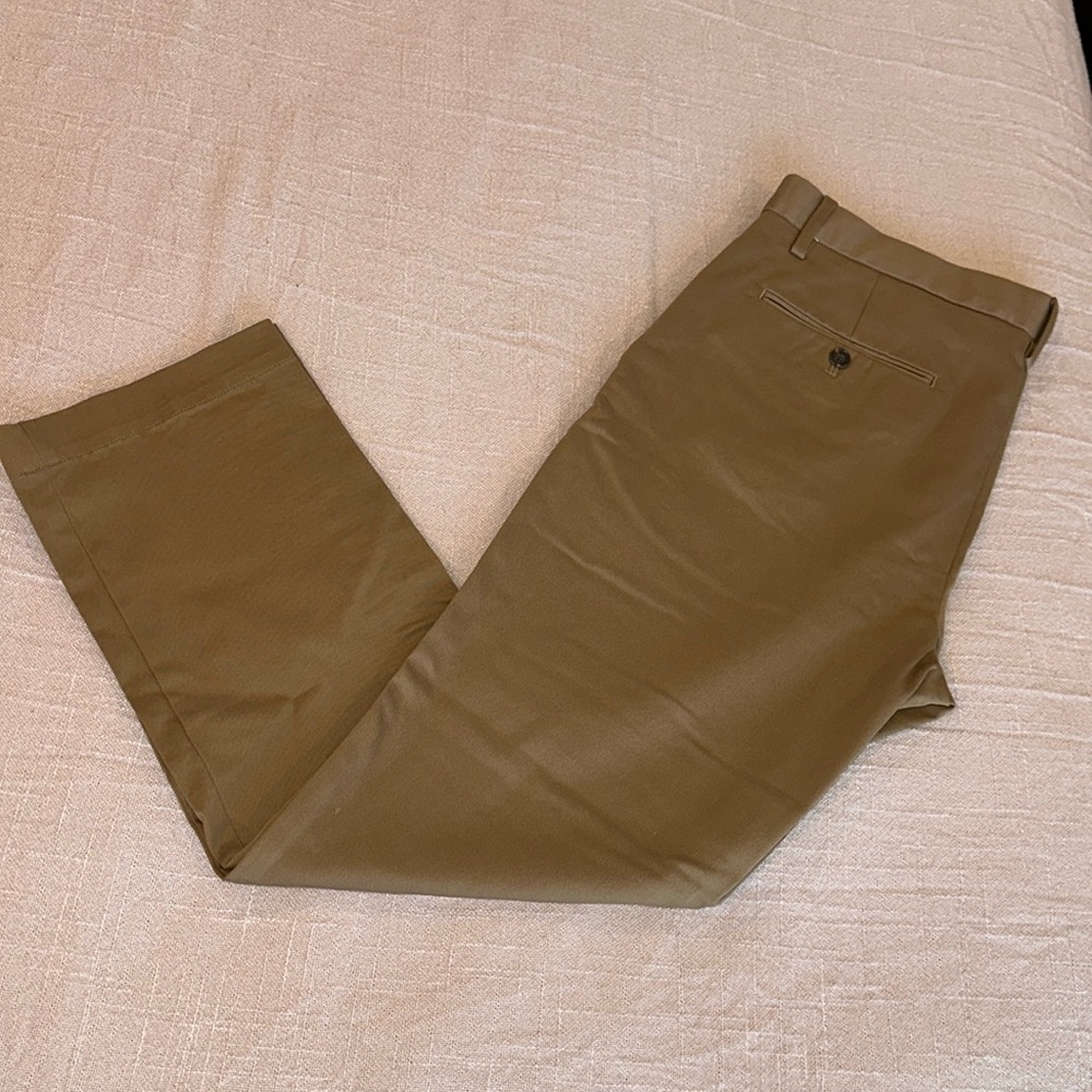 Banana Republic Men’s Aiden Slim Fit Chinos